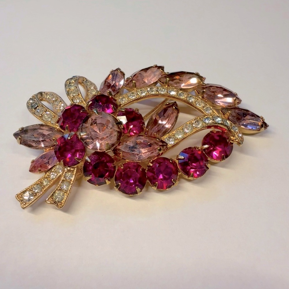 Eisenberg Ice Brooch Pin